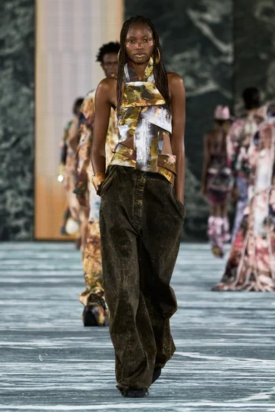 Look 47